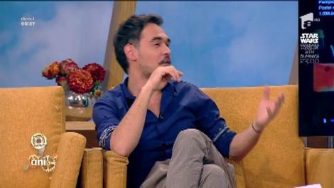 Smiley News! Cum să scoți un dovleac de pe cap