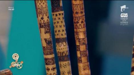 Ionela Lungu din Humulești este un meșter popular recunoscut pentru priceperea de a realiza figurine din lut și tapiserie în colaje