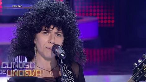 Scena e-n flăcări! Faceți loc pentru legendara trupă Kiss și al lor solist vocal de excepție... Lidiiiiiiaaa Buuubleeee!
