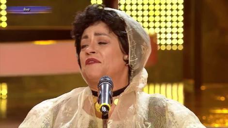 Adriana Trandafir a făcut un nou rol perfect. Maria Lătărețu și ai ei olteni pornind la coasă au readus folclorul la „Te cunosc de undeva!”