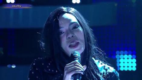 Julie Mayaya se transformă în Kiiara - "Gold"