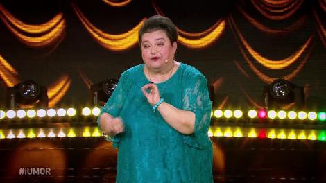 Doina Ghițescu către Cheloo: "Mă simt atât de frumoasă în fața ta! Mă dezbraci cu privirea"