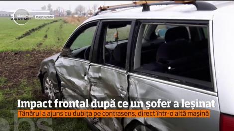 Impact frontal după ce un șofer a leșinat la volan