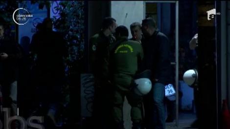 Incident armat în centrul Atenei. Doi indivizi au tras focuri de armă asupra sediul Partidului Socialist din capitala elenă