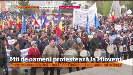 Sunt proteste de amploare în Mioveni, Argeş
