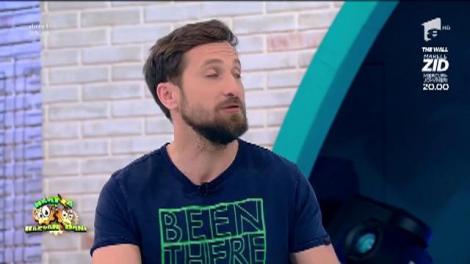 Dani Oțil a inventat cea mai tare metodă de a saluta un om răcit! „Ai auzit-o pe aia cu mânuțele de T-Rex?!”