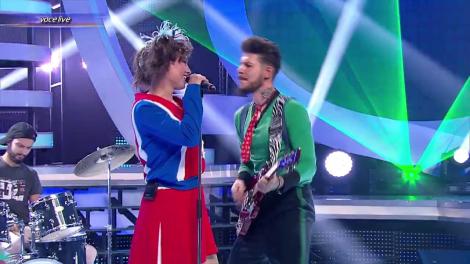 Sebastian Muntean se transformă în Toni Basil - "Mickey"