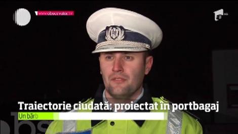 Sfârșit teribil pentru un bărbat! Victima a fost luată pe capotă, aruncată prin parbriz, după care, în mod ciudat, a aterizat în portbagajul maşinii!