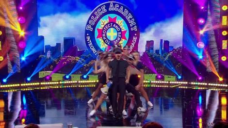 ”Jos!, culcat!. Jos!, culcat!” Glumele, pedepside drastic! Academia de Poliție, în platoul iUmor