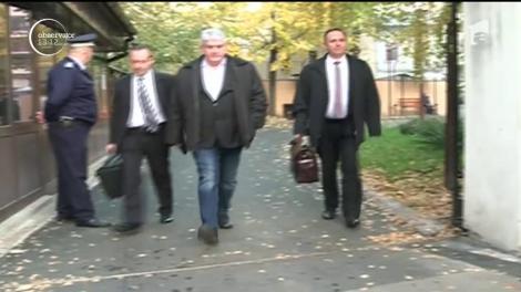 Gabriel Oprea a făcut o scurtă vizită la Instanţa Supremă