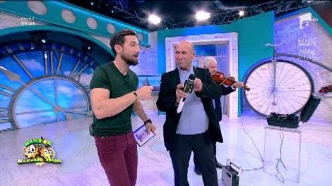 Dani se mușcă de mână de atâta râs! ”Dacă a mai scos cineva așa ceva pe fața Pământului îi mănânc pantofii!” Inventatorul microfoanelor minune a venit, din nou, la Neatza