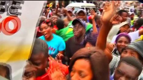 Preşedintele republicii Zimbabwe, Robert Mugabe, în vârstă de 93 de ani, ar putea fi destituit