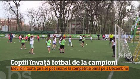 Copiii învață fotbal de la campioni! Elevi din toață țara se pot înscrie la cea mai mare competiție organizată de Federaţia Română de Fotbal