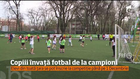 Copiii învață fotbal de la campioni! Elevi din toață țara se pot înscrie la cea mai mare competiție organizată de Federaţia Română de Fotbal