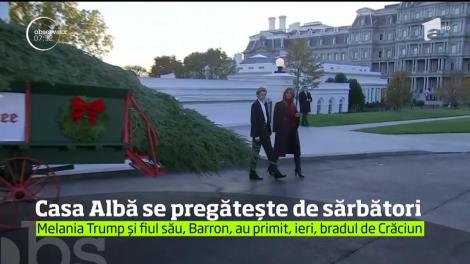 Pregătirile pentru Crăciun au început, oficial, la Casa Albă