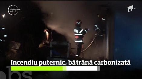 Tragedie în Botoşani! O bătrână de 83 de ani a murit în casa cuprinsă de flăcări