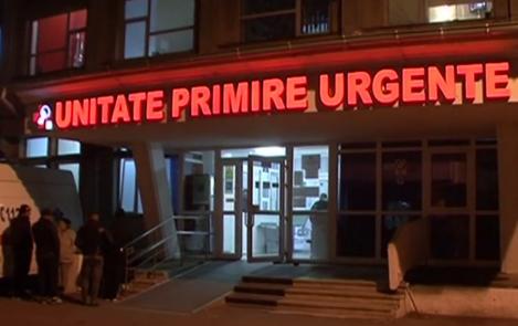 O fetiţă de doar doi ani din Iaşi se zbate între viaţă şi moarte la spital după ce a căzut de la etajul trei al blocului în care locuieşte