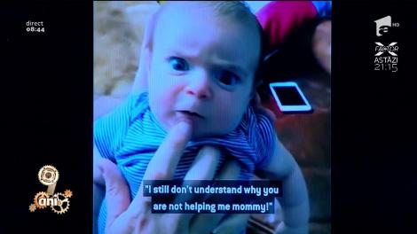 Smiley News! Cum se joacă un tată cu bebelușul lui