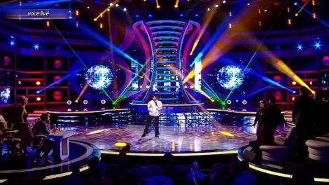 Ramona Bădescu se transformă în Tom Jones - She's a Lady