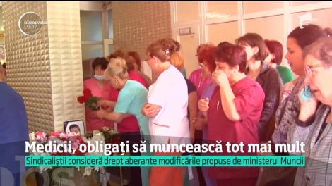 Doctorii ar putea fi obligaţi să stea în gărzi de 48 de ore