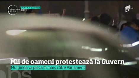 Românii ies din nou în stradă. Sunt deja proteste de amploare în Bucureşti