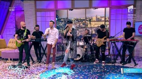 24 de ani de Antena 1! Nostalgia anilor 2000, în platoul "Prietenilor de la 11". Andreea Bănică şi Florin Ristei cântă cele mai tari hituri de la BLONDY. A ieşit SHOW!