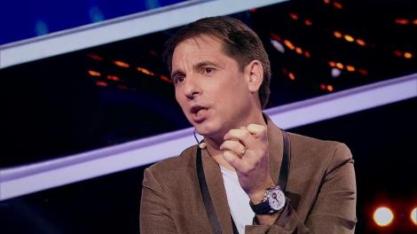 Florin Răducioiu, Marian Drăgulescu și Cătălin Moroșanu la  “Guess My Age – Ghicește vârsta”. Prima rundă le-a adus în faţă o fostă Miss România!