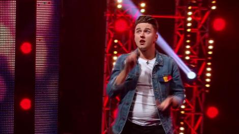 "Cred că l-aș putea ridica pe Vlad". Cristian Drăgan cântă pe stradă, iubește muzica și își dorește să se întoarcă acasă: "X Factor este șansa mea de a reveni în România". Și va profita de ea?