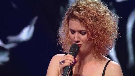 "Acum, când m-am hotărât eu să vin, au venit toți". Alexandra Crăescu a explodat pe scenă. O adevărată forță care a hipnotizat juriul