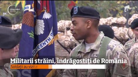 Sute de militari străini au luat parte la parada de 1 Decembrie