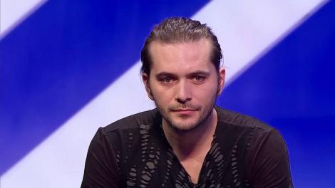 Vlad Gliga &icirc;i ia locul lui Mike Obinna pe scaunul X Factor!
