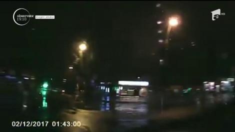 Patru tineri s-au izbit, în mare viteză, de un stâlp de la marginea unui drum din Galați