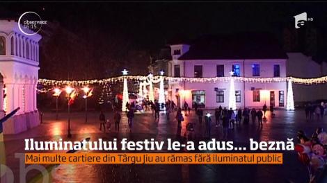 Iluminatul festiv le-a adus beznă. Problema a apărut după ce au fost aprinse luminile de Crăciun