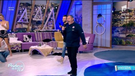 Spectacol grandios la "Prietenii de la 11"! Florin Ristei și Bodo au adus magia Crăciunului într-o secundă cu super piesa "White Christmas"!