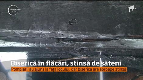 O biserică din secolul al 17-lea din judeţul Mureş a fost salvată doar pentru că localnicii s-au mobilizat exemplar!