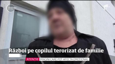 Tatăl copilului terorizat de unchiul deghizat în Moş Nicolae, ameninţat de fosta soţie că nu-şi va mai vedea fiul