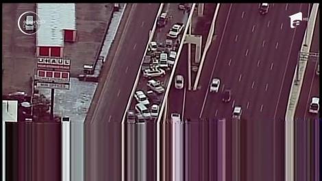 Accident major pe o autostradă din Texas. Aproape 20 de maşini au fost implicate într-o ciocnire în lanţ