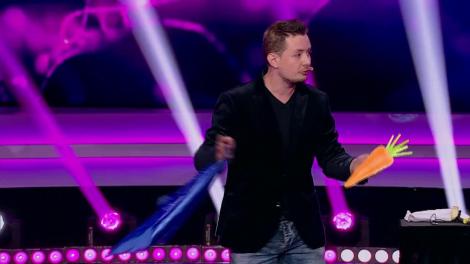 Paul Lungu, primul magician care a realizat o ”shaormagie” și a impresionat o domnișoară cu ajutorul unui cub rubic