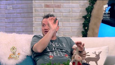 Smiley News! Marmota care le-a dat ruşine matinalilor! Face tracțiuni la bară fără pic de efort. Cătălin Oprişan: "Asta mi-ar trebui şi mie, dar cineva să ţină sus un mic cu muştar"