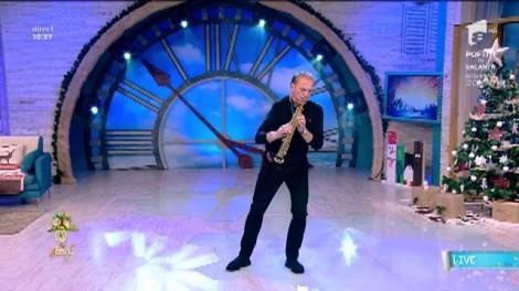 Flavius Teodosiu cântă, live, melodia "Silent Night"