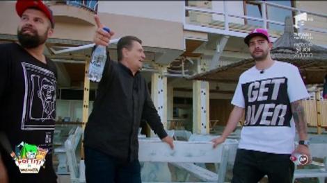 Nea Mărin a vrut să le dea deşteptarea la patru dimineaţa, dar a avut parte de o mare surpriză! Speak: "Eram treaz de la ora trei"