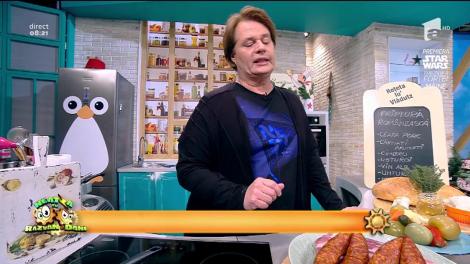 Răsfăţul zilei! Vlăduţ găteşte o friptură românească