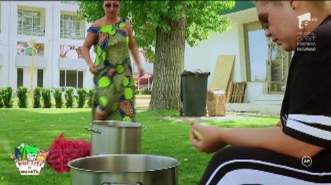 Cerere în căsătorie la „Poftiți în vacanță”. Angie nu renunță la ideea de a deveni soția unuia dintre cei mai cunoscuți chefi din România