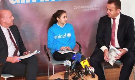 Tu ştii cu cine vorbeşte copilul tău pe internet şi dacă este în siguranţă? Este o întrebare la care părinţii ar trebui să răspundă fără probleme