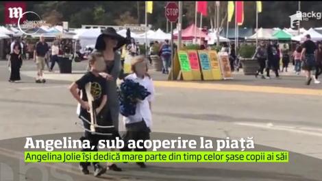 Angelina Jolie, surprinsă la cumpărături alături de copii! Cum arată acum actriţa