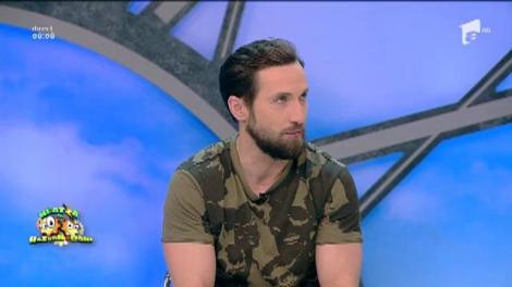 Dani Oțil, "gazat" de parfumul colegelor de platou: "Fetele folosesc arme chimice! Am strigat FOOOC!"