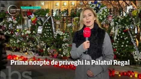 Prima noapte de priveghi la Palatul Regal