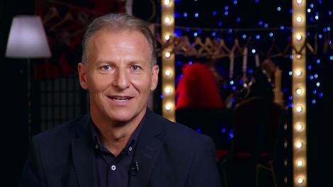 Cine vine seara în platoul „Aici eu sunt vedetă”? Pe Andrei Ștefănescu îl cunoaște toată lumea, dar puțini știau cum arată mama artistului!