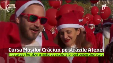Sute de Moşi Crăciun au invadat ieri centrul Atenei