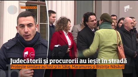 Judecătorii și procurorii au ieșit în stradă
